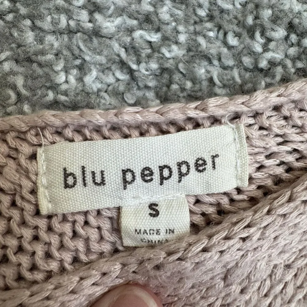 Blu Pepper Sweater Vest Womens Small Pink V Neck Popcorn Pom Pom Knit Tank